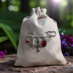 Broche "rouge majestueuse"