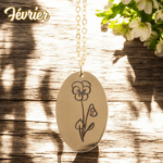 Collier Doré avec Pendentif Fleur de Naissance 02- Violette de Février – Image 2