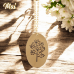 Collier Doré avec Pendentif Fleur de Naissance 05 - Aubépine de Mai – Image 2