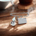 Broche Passion Café