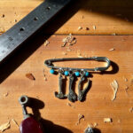 Broche Multi-outils - Perles bleues