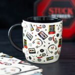 Mug Retro 80s – Pause Café Nostalgique & Icônes Cultes