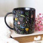 Mug Noir & Motif Floral Enchanté